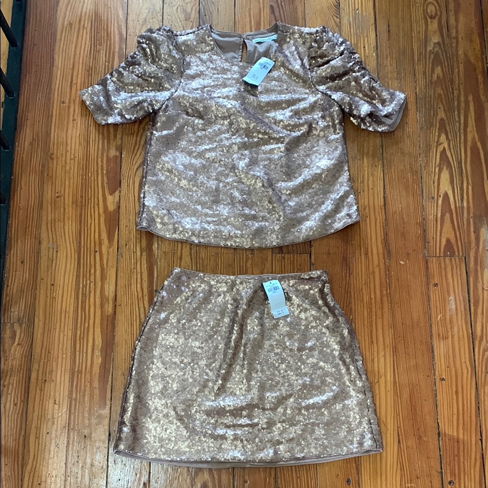 Abercrombie Gold Sequin Outfit Set